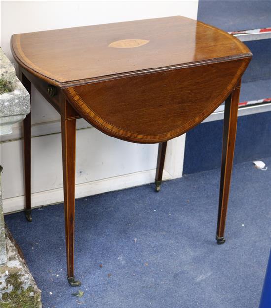 A George III style satinwood-banded mahogany oval Pembroke table W.71cm
